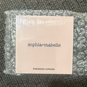 Sophia + Mabelle Finishing Powder porcelain petal